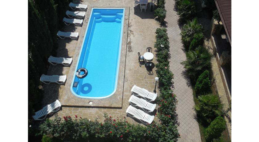 Гостевой дом Вилла Чайка Рыбачье-19