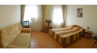 Гостевой дом Вилла Чайка Рыбачье Номер "Стандарт"-11