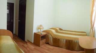 Гостевой дом Вилла Чайка Рыбачье Номер "Стандарт"-9