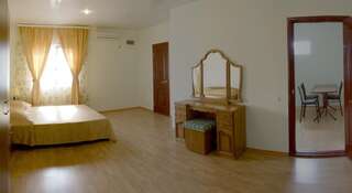 Гостевой дом Вилла Чайка Рыбачье-5